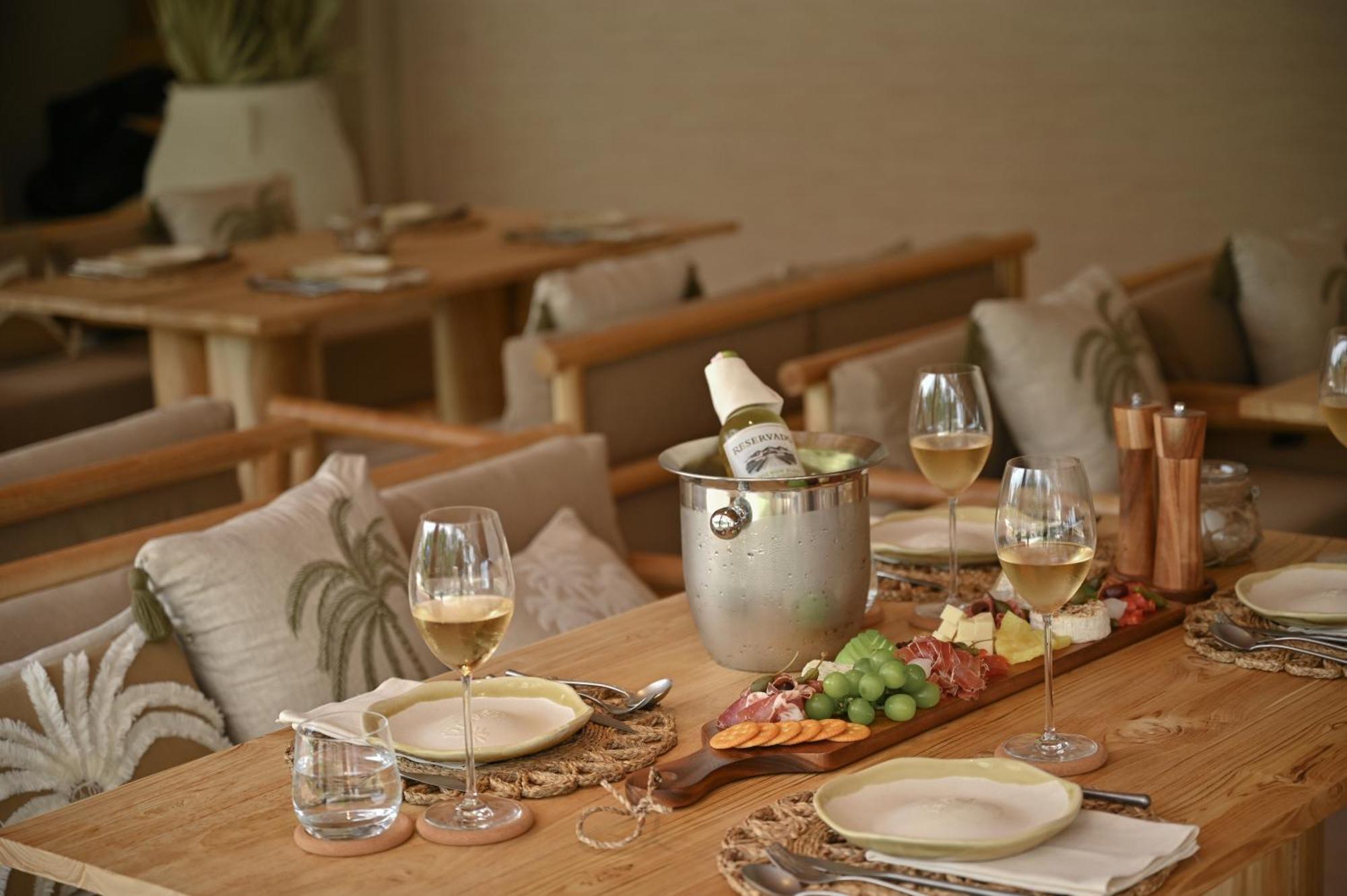 Arinara Beach Resort Phuket - Sha Extra Plus Bang Tao Beach  Esterno foto